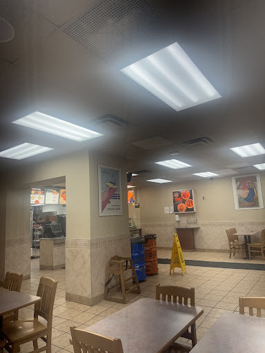 Photo of Pizza Pizza - 35 Dundas St W, Trenton, ON K8V 3N9